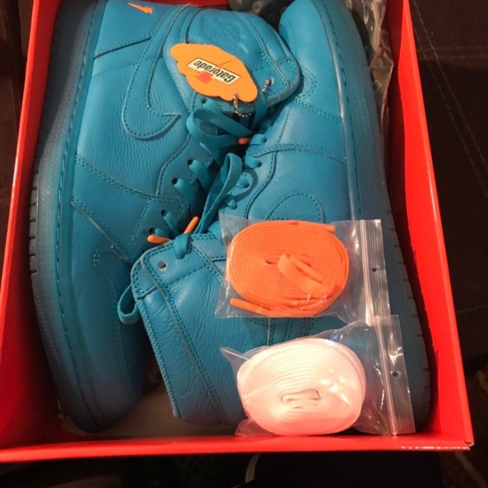Men Gatorade shoes